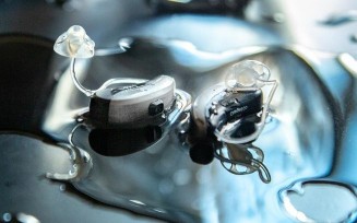 Can hearing aids get wet? Can hearing aids get wet?