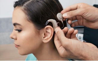 ¿Qué diferencia hay entre un Implante Coclear y un audífono? ¿Qué diferencia hay entre un Implante Coclear y un audífono?