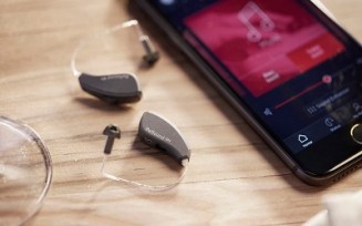 Audífonos digitales: cómo son y cómo funcionan