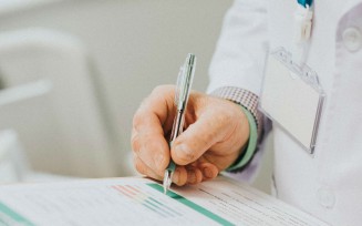 ¿En qué consiste en trabajo de un audioprotesista?