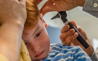 Otalgia: symptoms, causes and cure